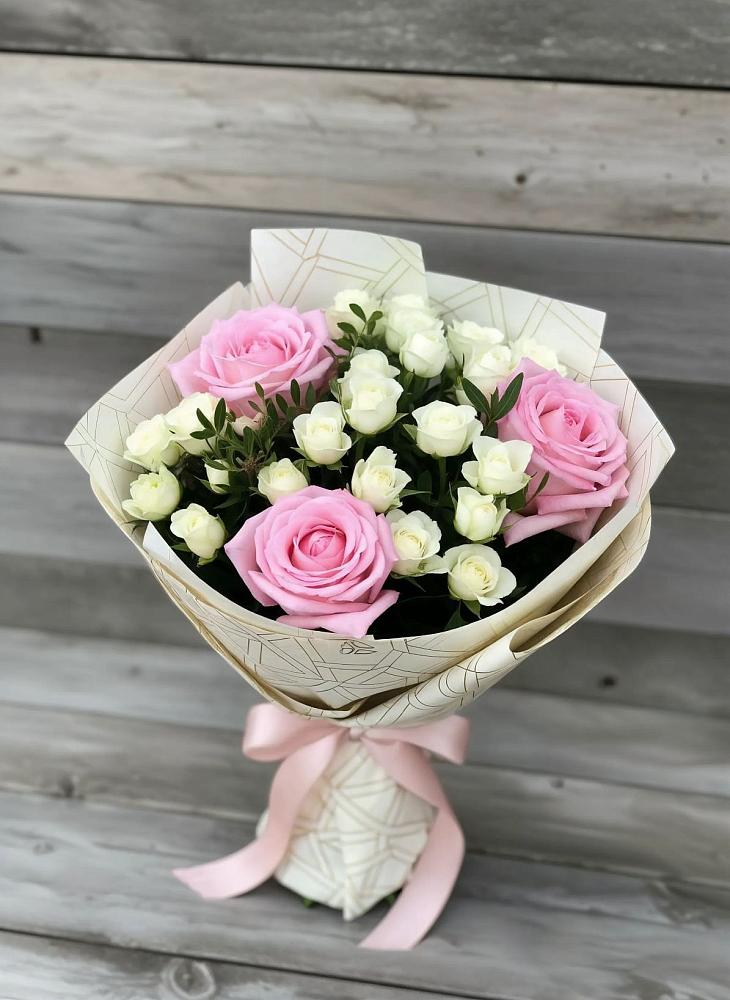 Букет цветов из: Розы в Большой Джалге