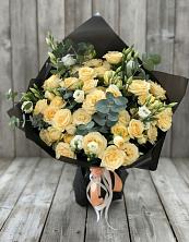 Букет цветов из:  Розы и Лизиантусы в Большой Джалге