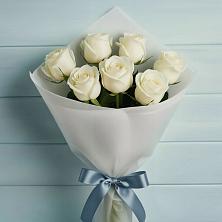 Букет 7 Белых роз Эдлесс Лав в Большой Джалге