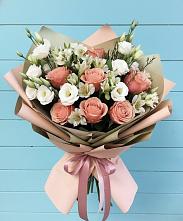 Букет цветов из:  Розы, Альстромерии и Лизиантусы в Большой Джалге