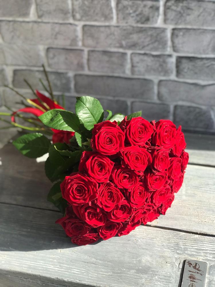 Букет Красные розы Фридом в Большой Джалге
