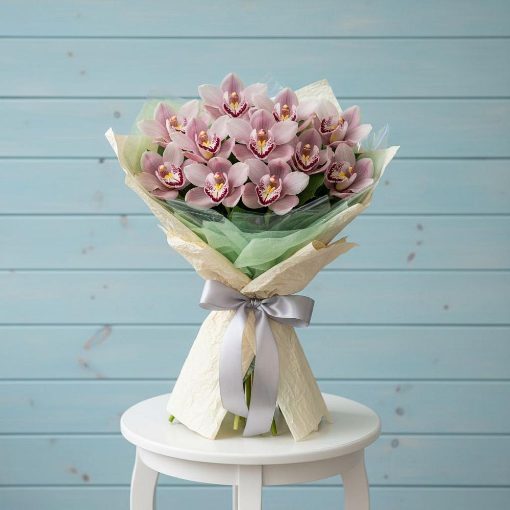 Букет цветов из: Орхидеи и Розы в Большой Джалге