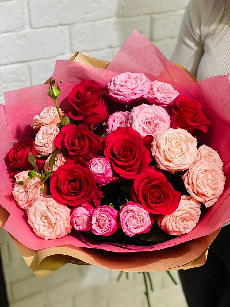 Букет цветов из: Розы в Большой Джалге