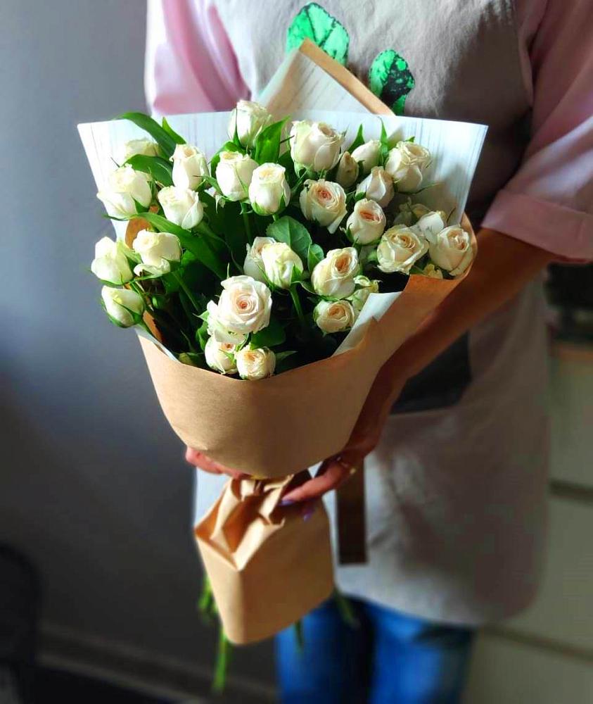 Букет цветов из: Розы в Большой Джалге
