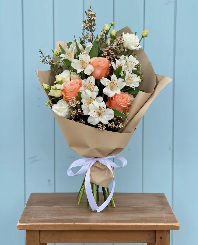 Букет цветов из: Альстромерии, Лизиантусы, Розы и Хризантемы в Большой Джалге