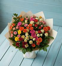 Букет Микс из разноцветных кустовых роз в Большой Джалге