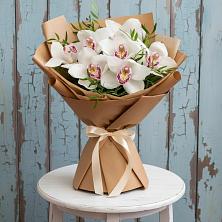 Букет цветов из:  Орхидеи и Розы в Большой Джалге