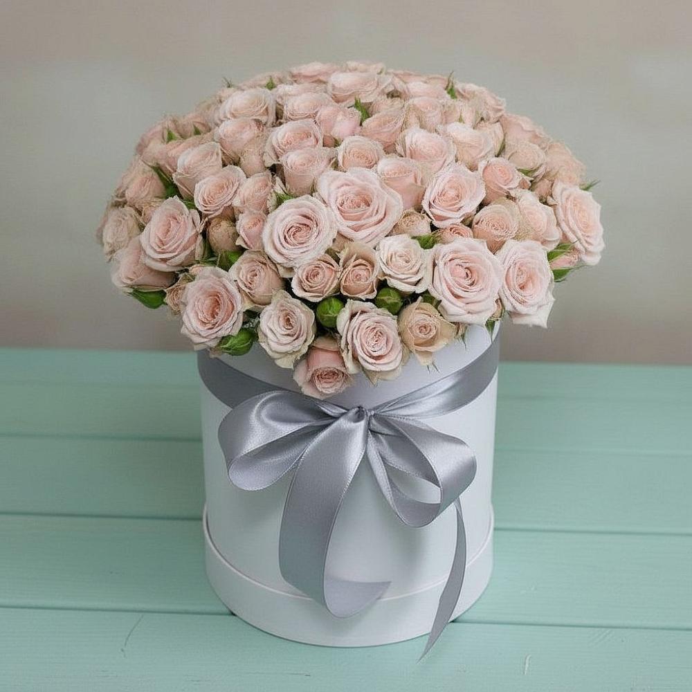 Цветочная композиция из Розы в шляпной коробке в Большой Джалге